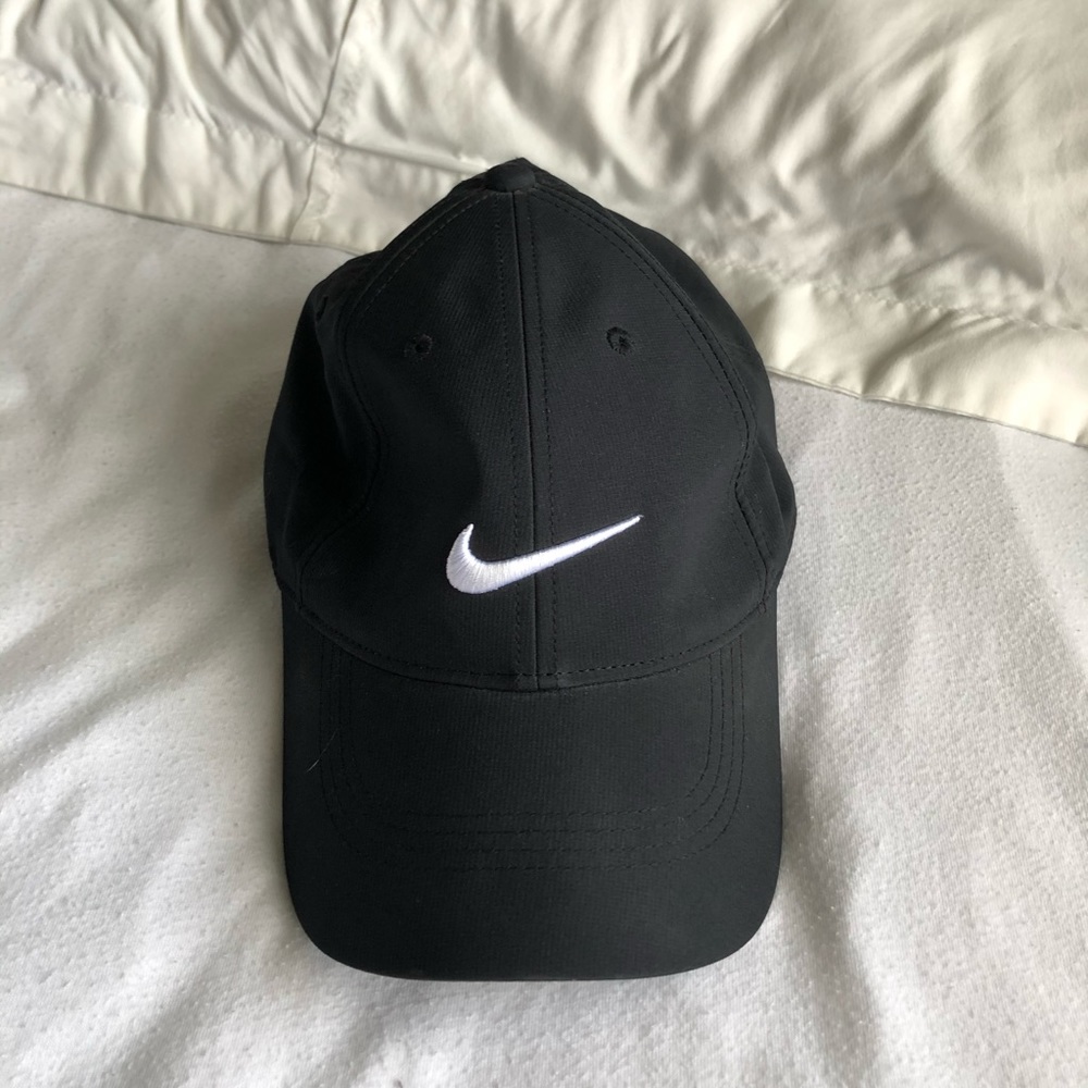 Nike Dry Fit strap hat one size
